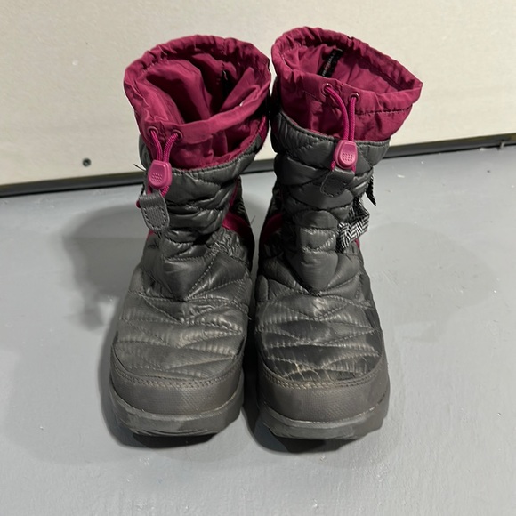 The North Face Waterproof Women’s Bootie - Picture 1 of 9